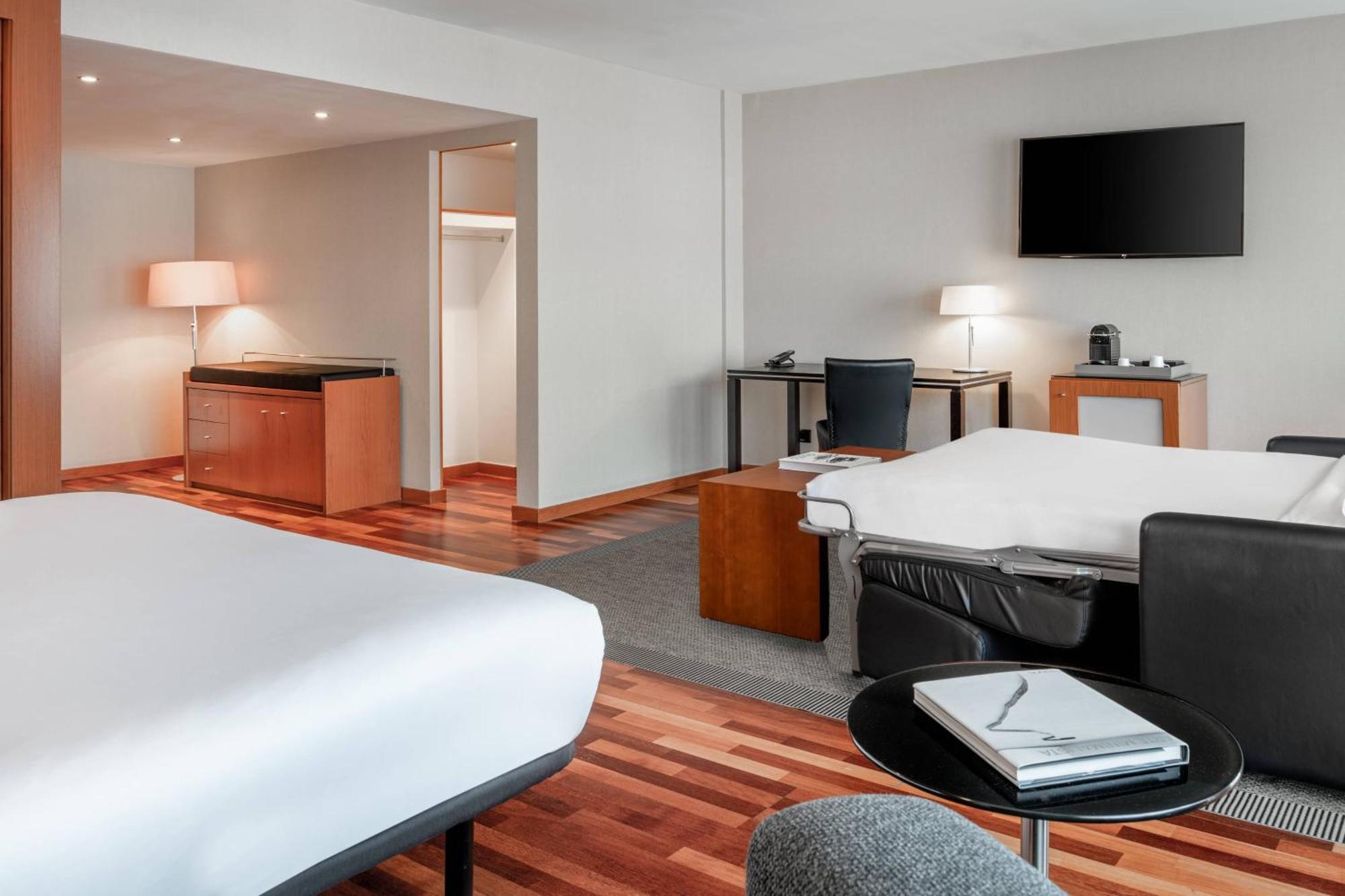 Ac Hotel La Rioja By Marriott Logroño Exteriör bild