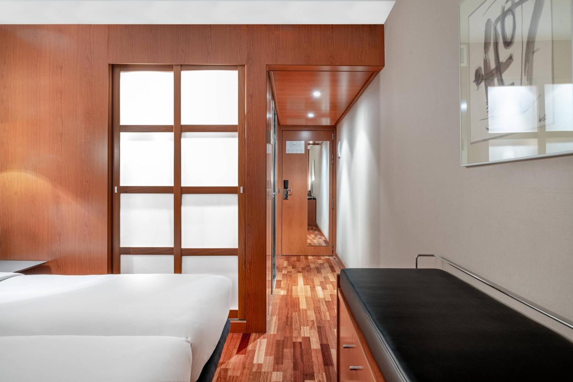 Ac Hotel La Rioja By Marriott Logroño Exteriör bild