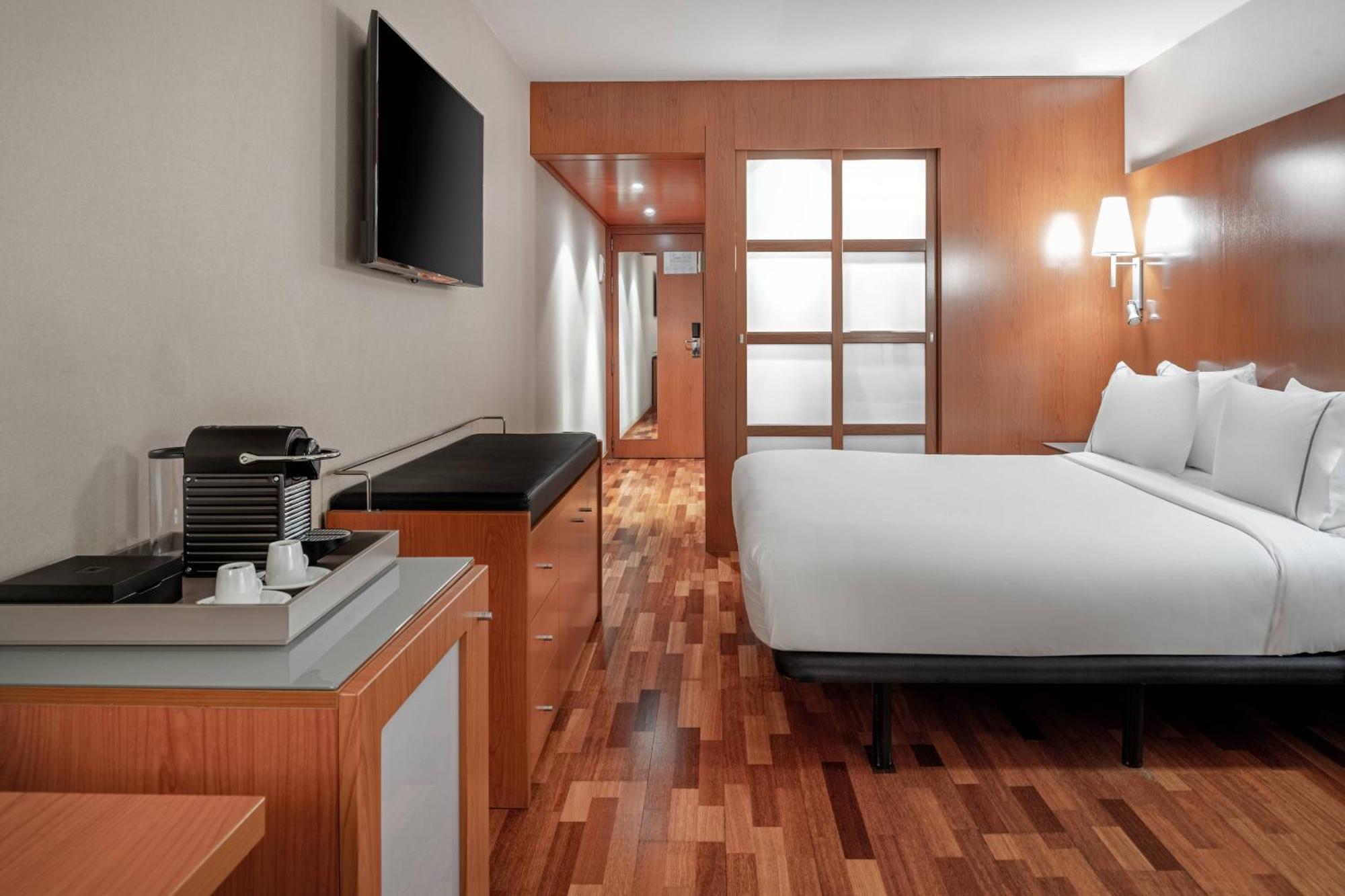Ac Hotel La Rioja By Marriott Logroño Exteriör bild