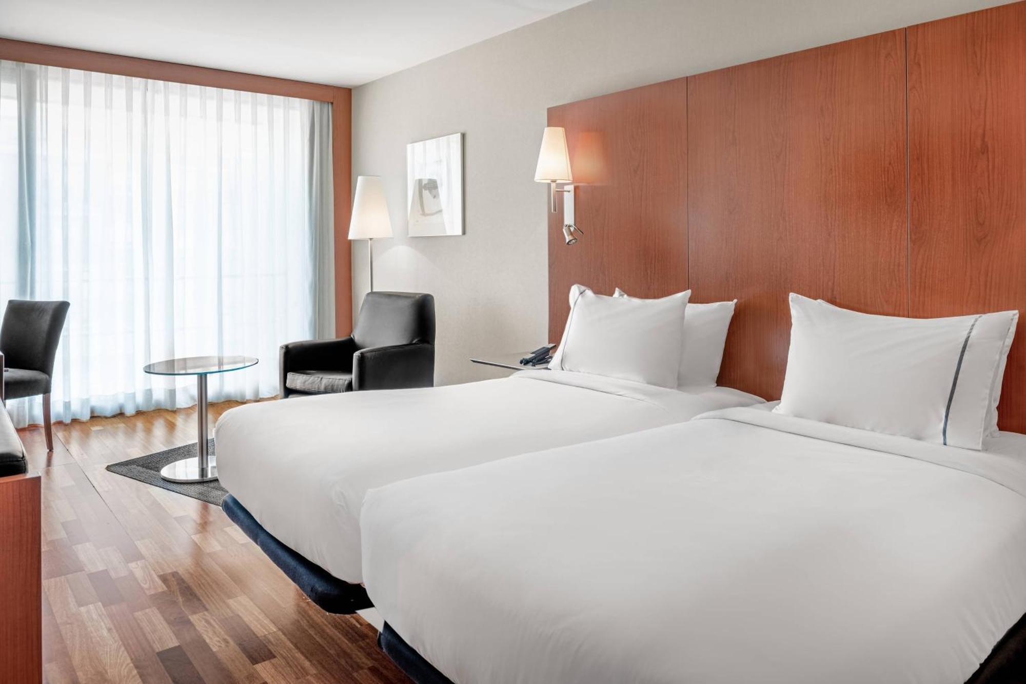 Ac Hotel La Rioja By Marriott Logroño Exteriör bild