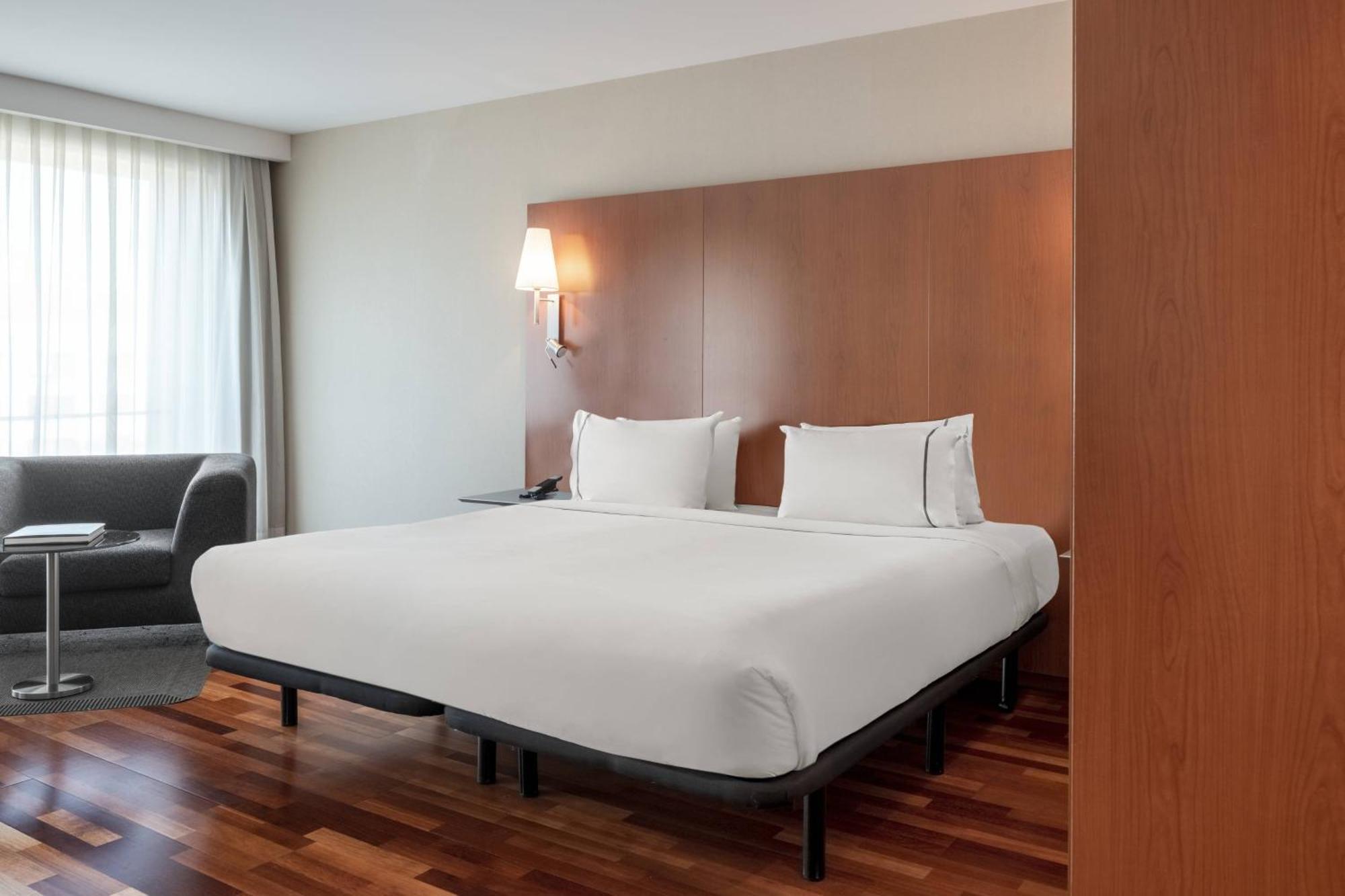 Ac Hotel La Rioja By Marriott Logroño Exteriör bild