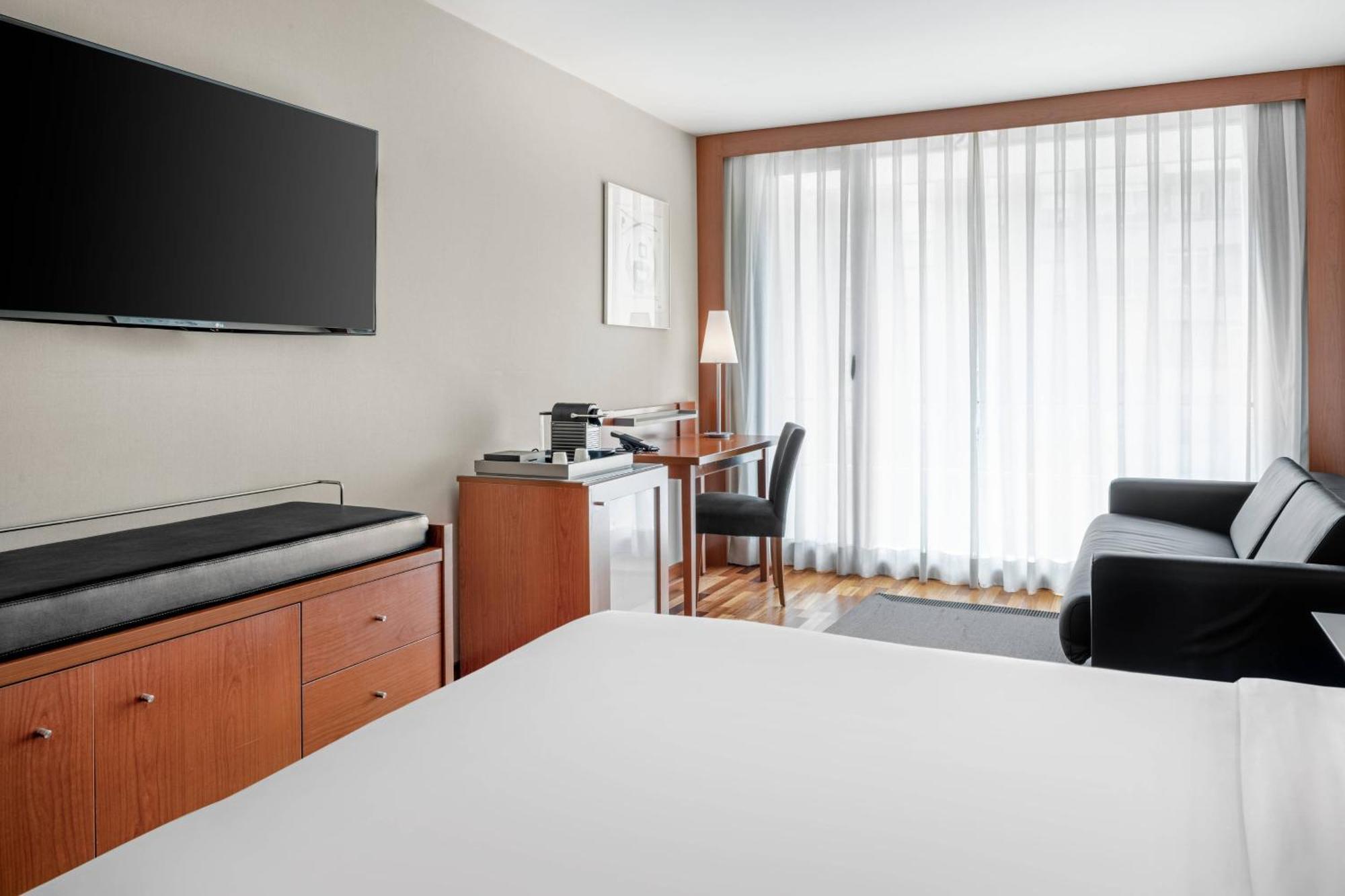 Ac Hotel La Rioja By Marriott Logroño Exteriör bild