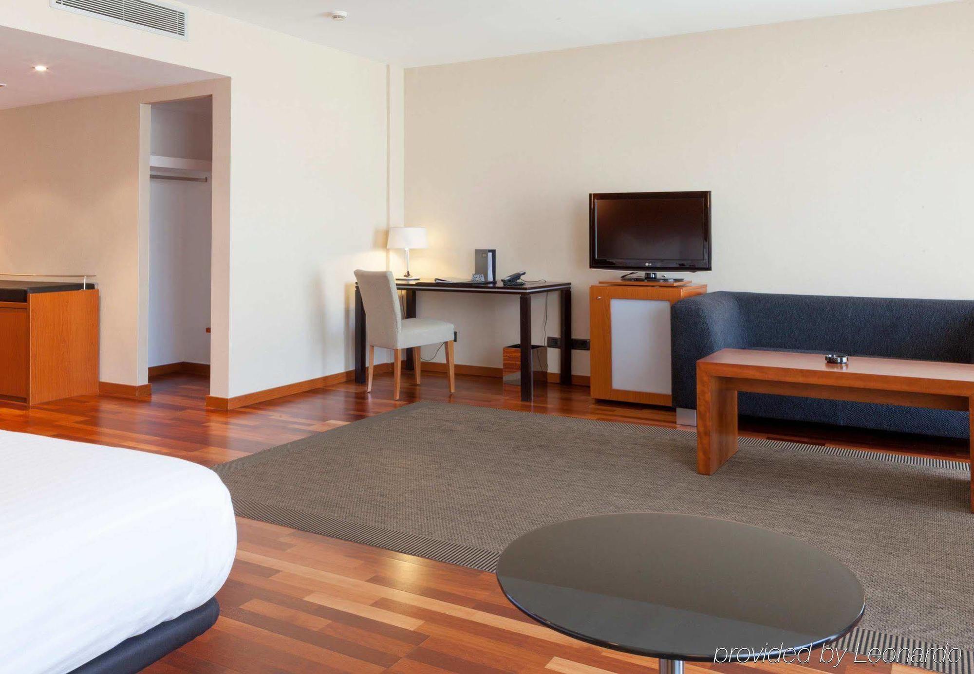 Ac Hotel La Rioja By Marriott Logroño Exteriör bild