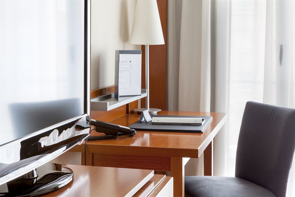 Ac Hotel La Rioja By Marriott Logroño Exteriör bild