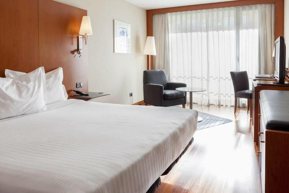 Ac Hotel La Rioja By Marriott Logroño Exteriör bild
