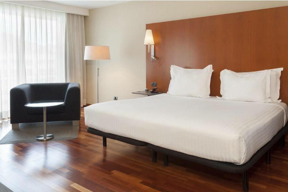 Ac Hotel La Rioja By Marriott Logroño Exteriör bild